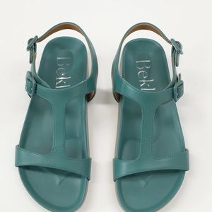 Beklina travel sandals cypress green